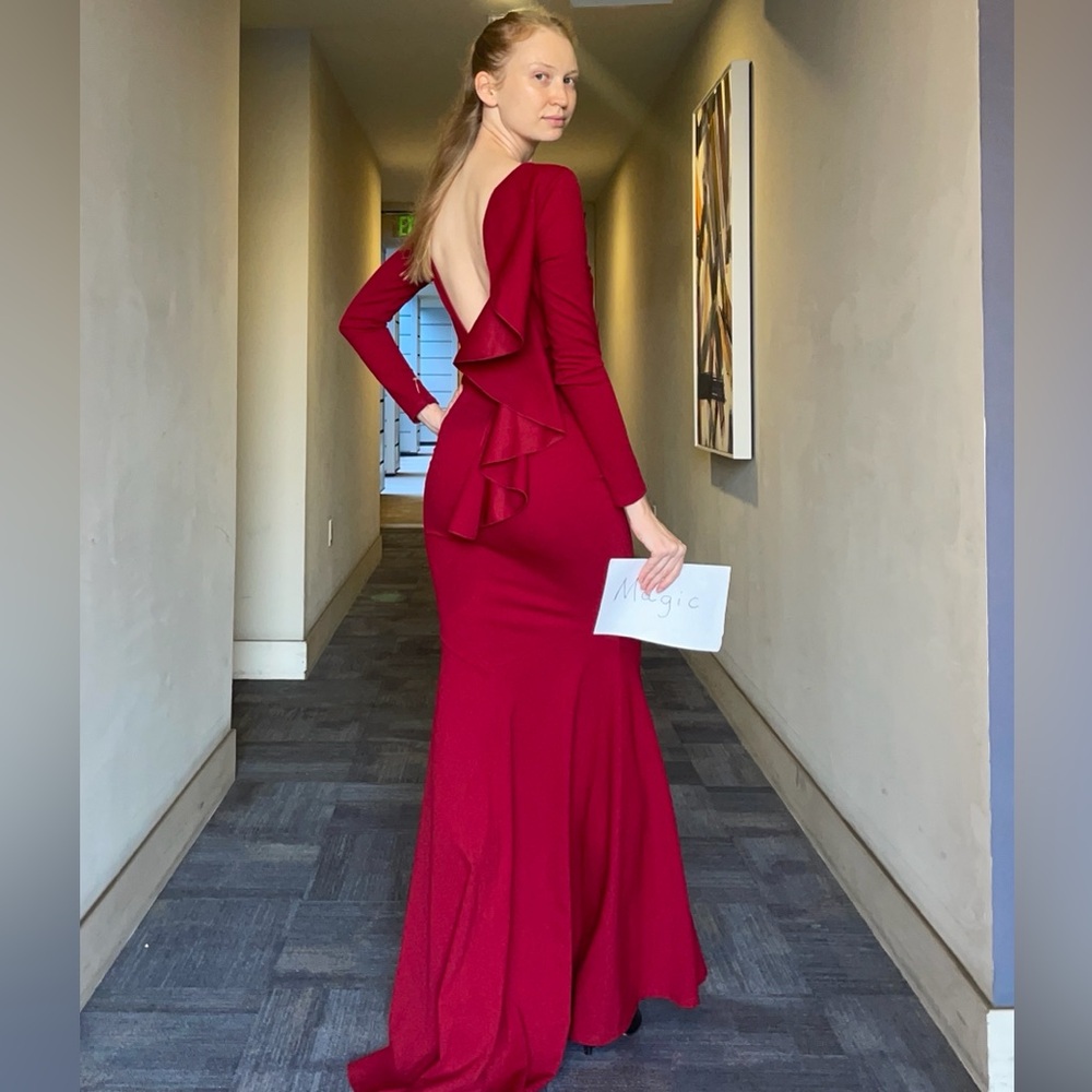 Windsor Burgundy Red carpet Backless Dress
